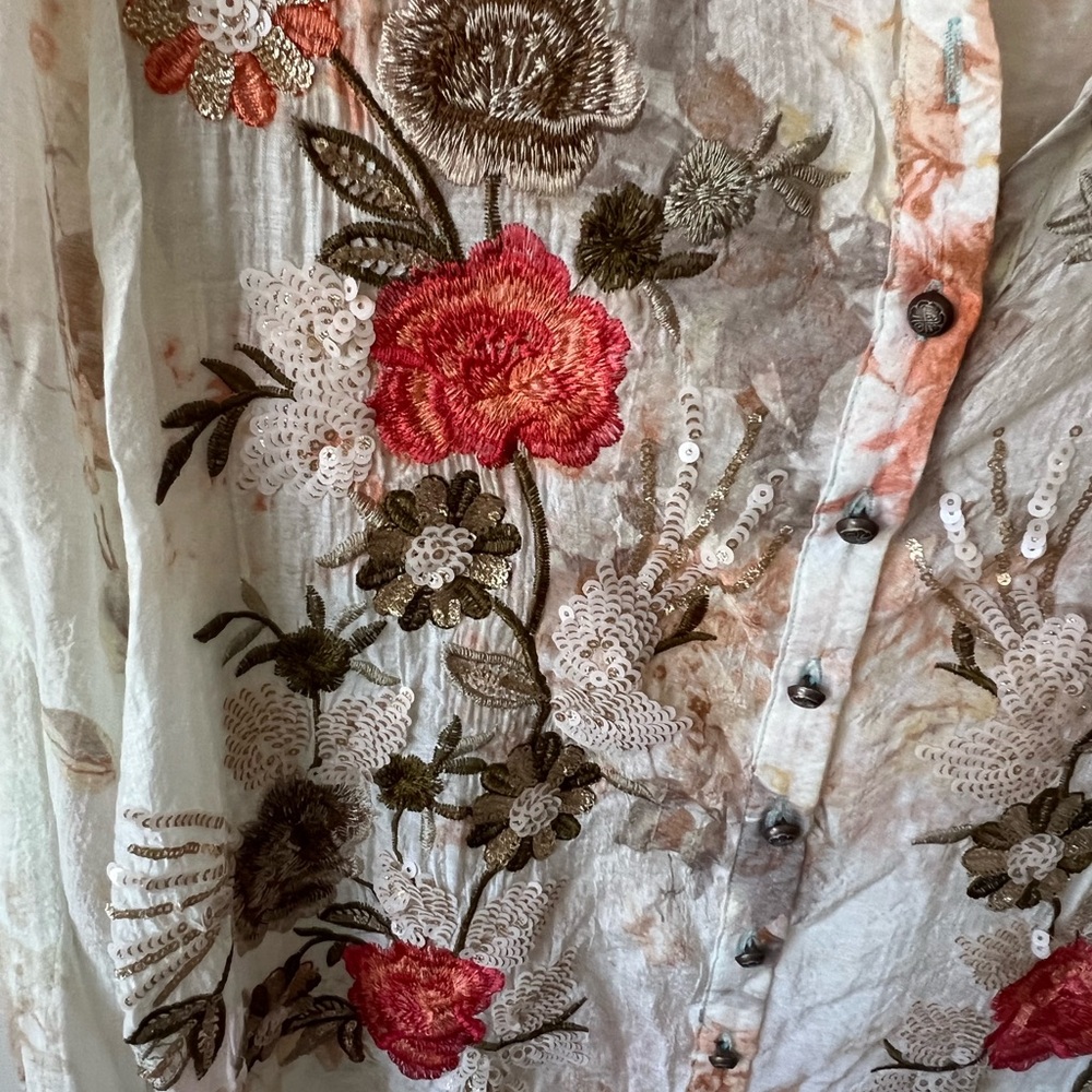 Aratta Floral Embroidered Tunic Blouse - White and Dark Pink Size S - Picture 5 of 9